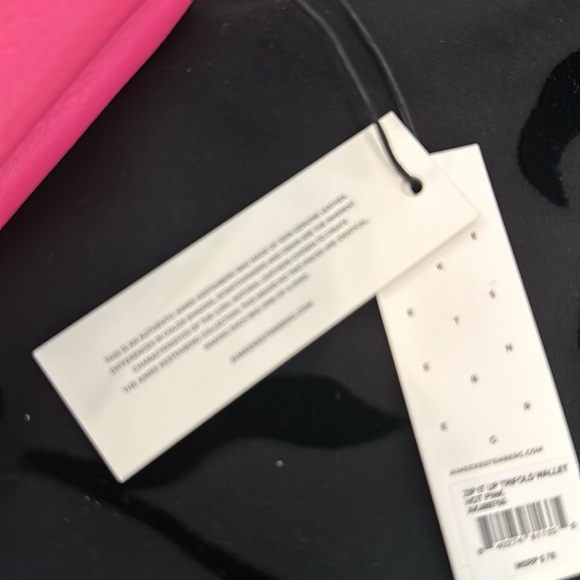 Aimee Kestenberg Zip it Up Trifold Leather Wallet Hot Pink Keychain - Picture 7 of 9